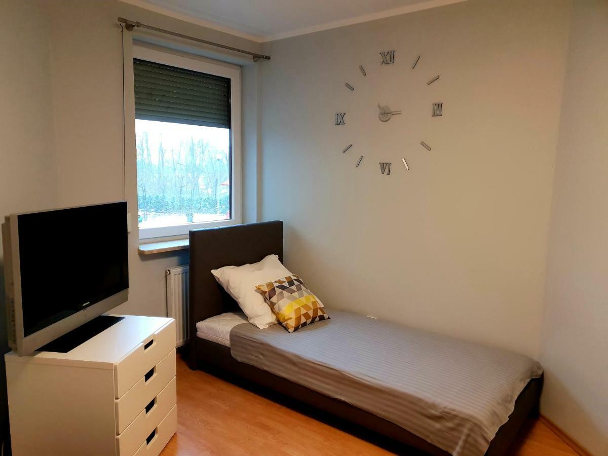 Apartament Szafir Ζιελόνα Γκόρα Εξωτερικό φωτογραφία