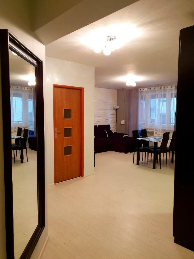 Apartament Szafir Ζιελόνα Γκόρα Εξωτερικό φωτογραφία